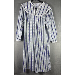 Lanz of Salzburg Nightgown Size M Floral Heart Buttons Flannel Lace Trim Nightie